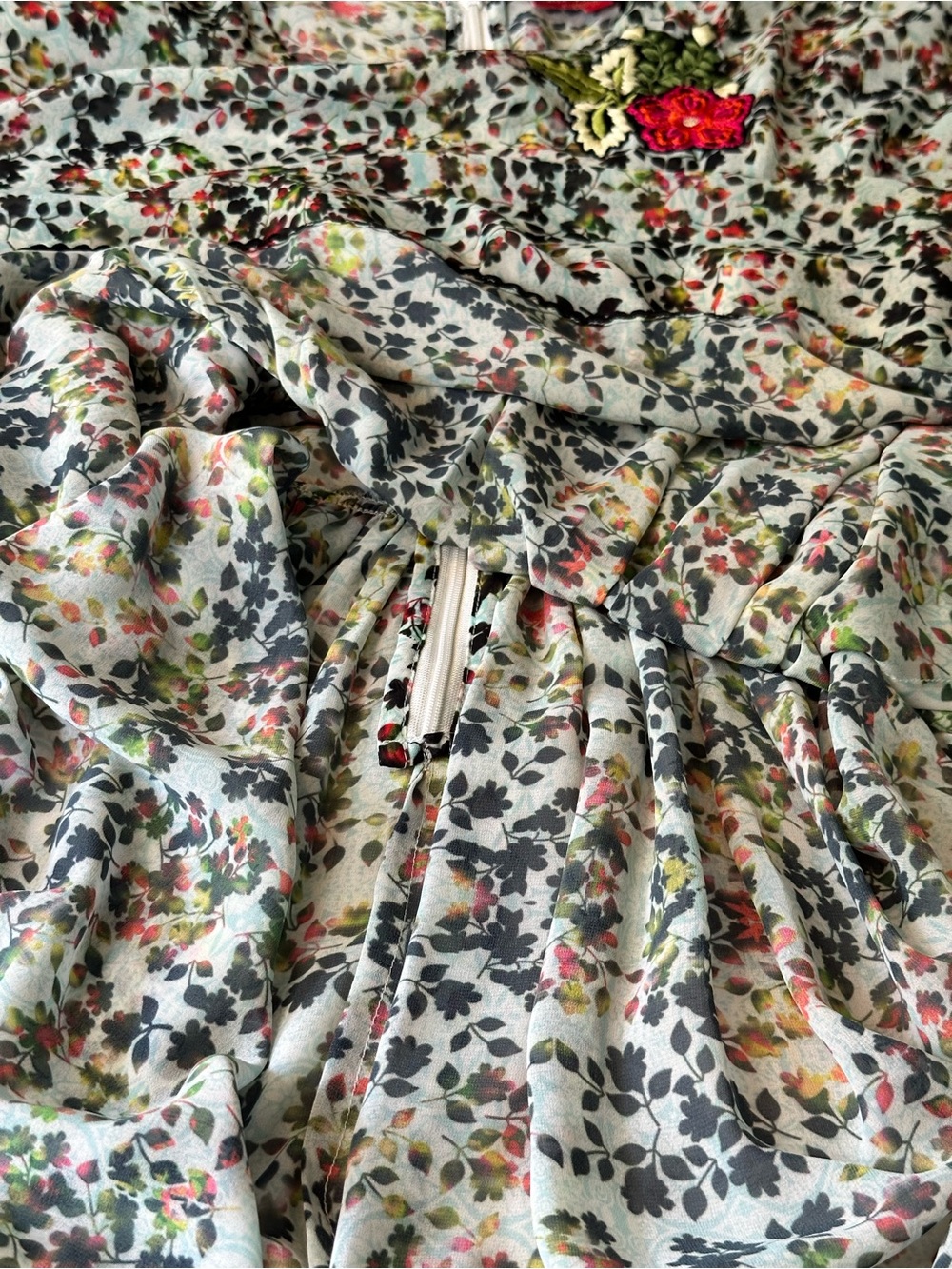 Bhanuni by Jyoti Floral Embroidered Babydoll Dress Bohemian Flowy Size 12 - Picture 10 of 16